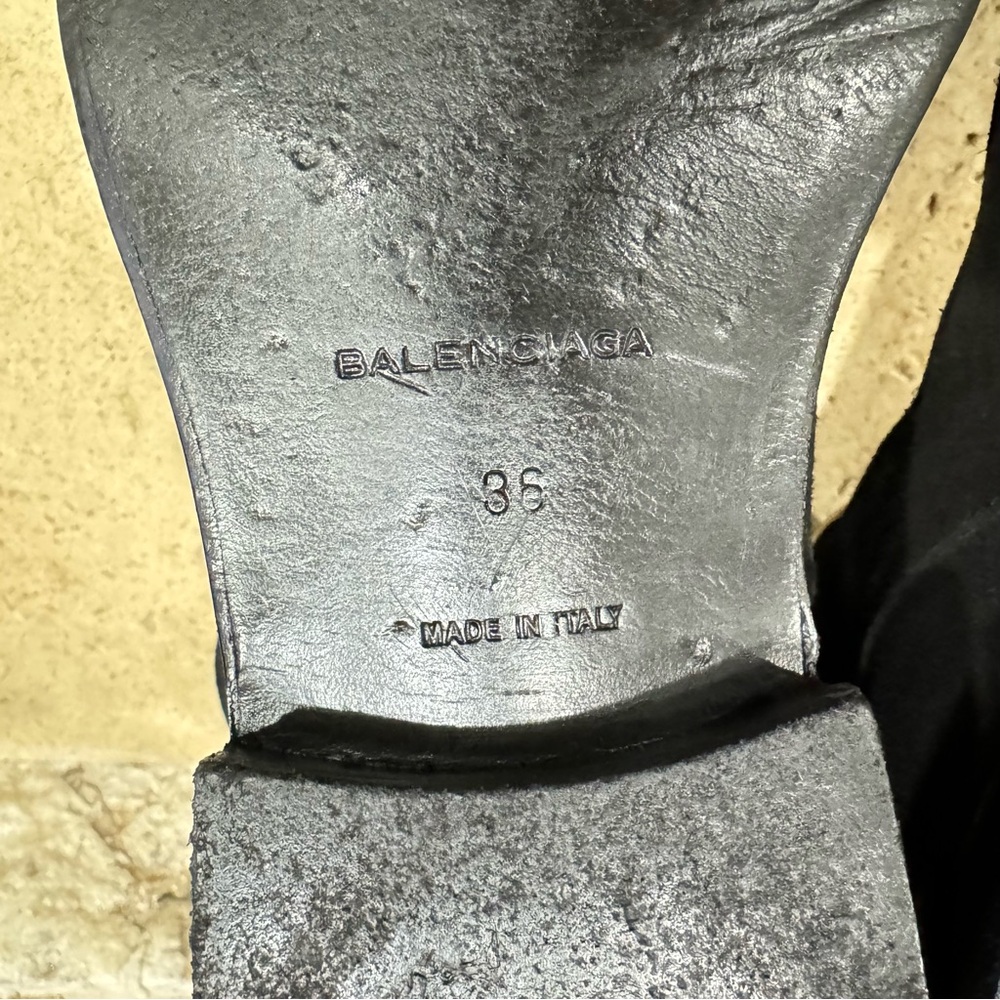 BALENCIAGA Women’s Black Suede Block Heel Ankle Boots EUR Size 36 / US Size 6 - Picture 11 of 11